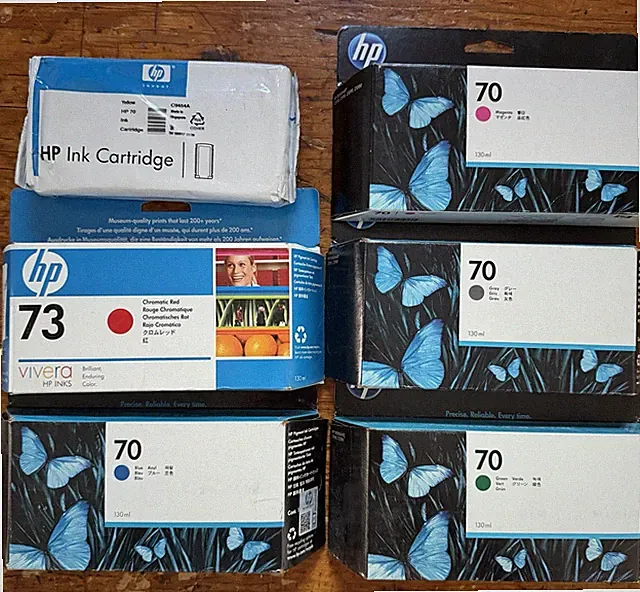 LOT 6 HP 70 YELLOW MAGENTA 73 CHROMATIC RED BLUE GREEN GRAY INK CARTRIDGE Z3200